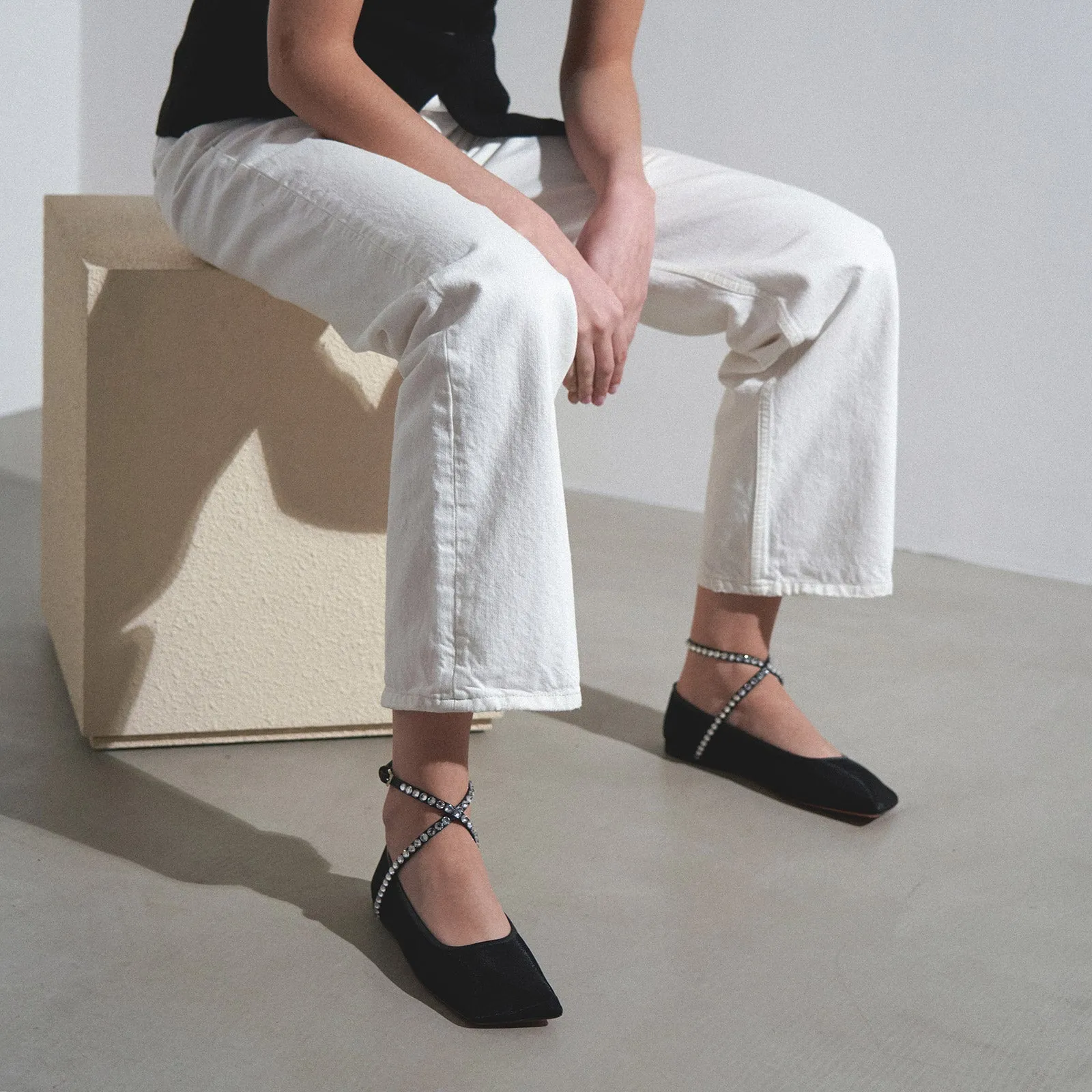Ane mesh black flats