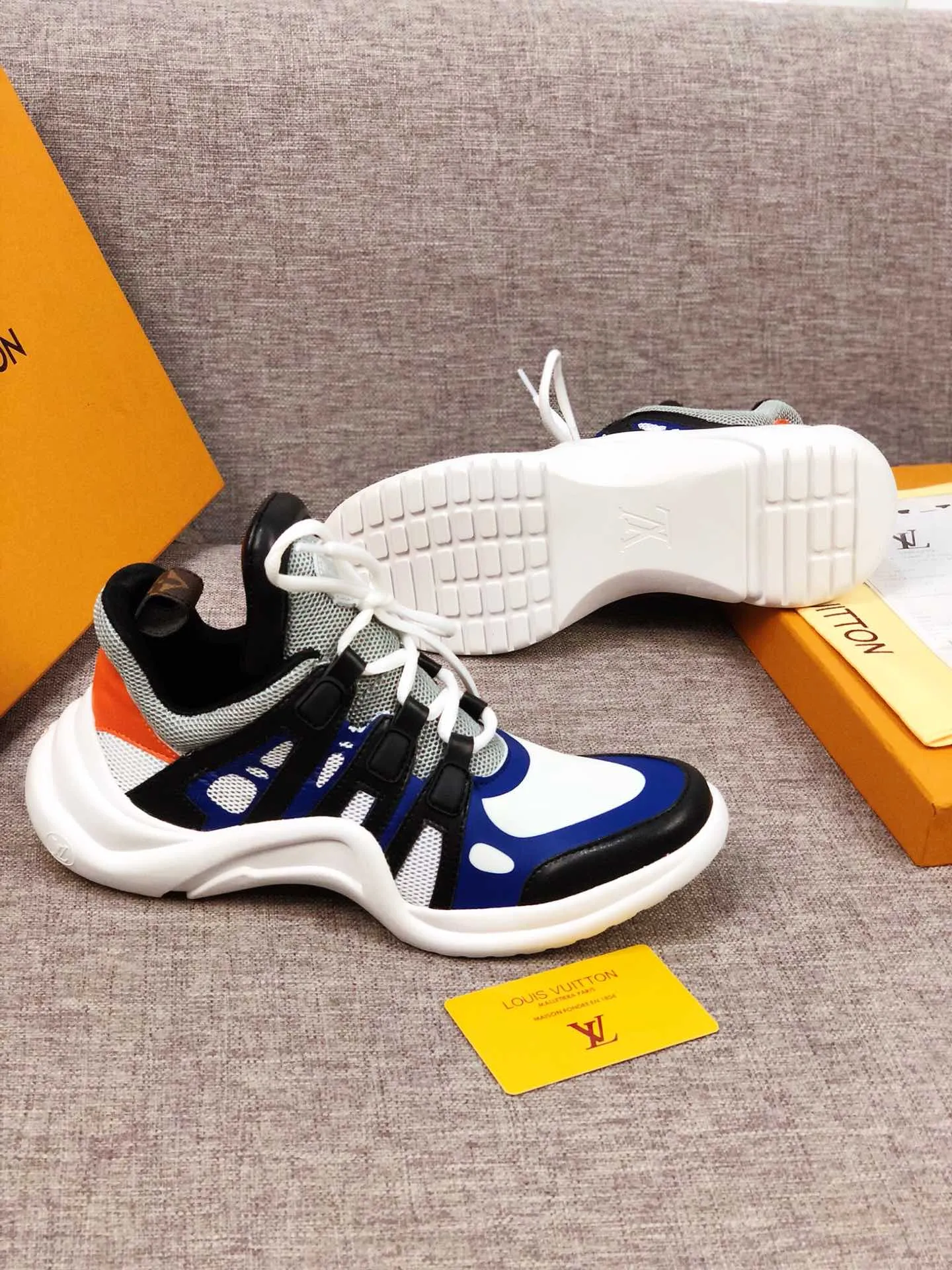 CE - LUV Archlight Blue White Black Sneaker