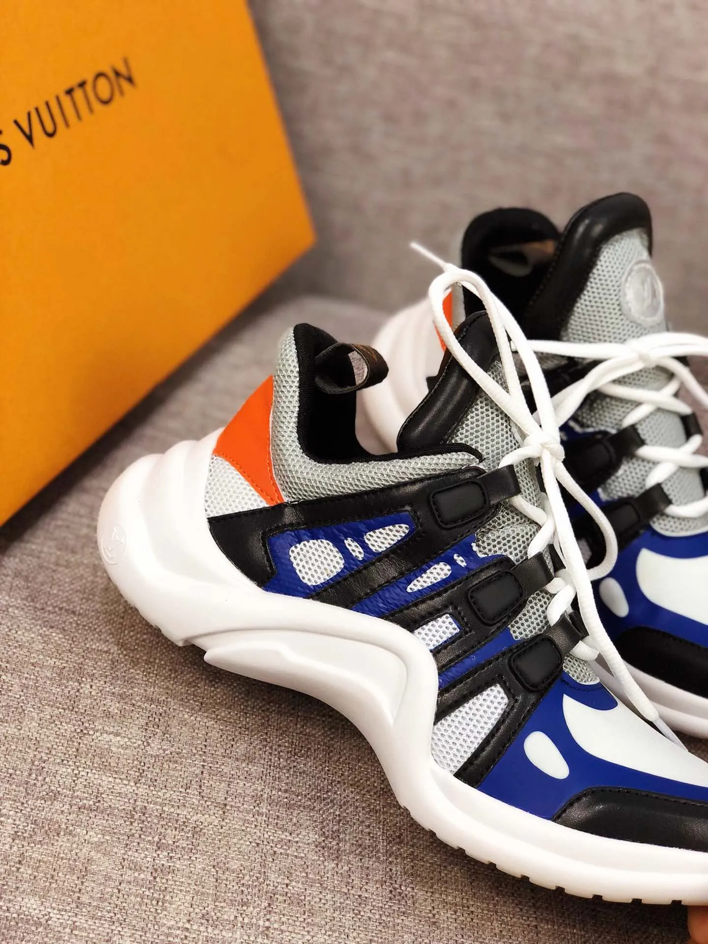 CE - LUV Archlight Blue White Black Sneaker