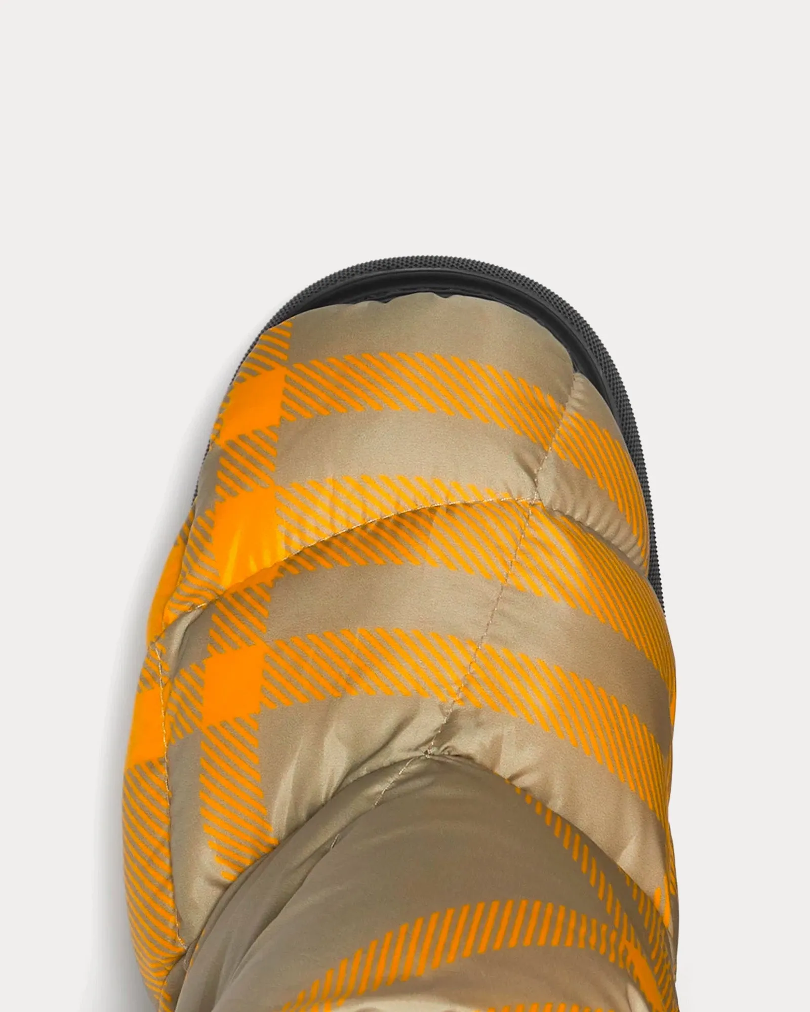 Check Pillow Hunter Boots