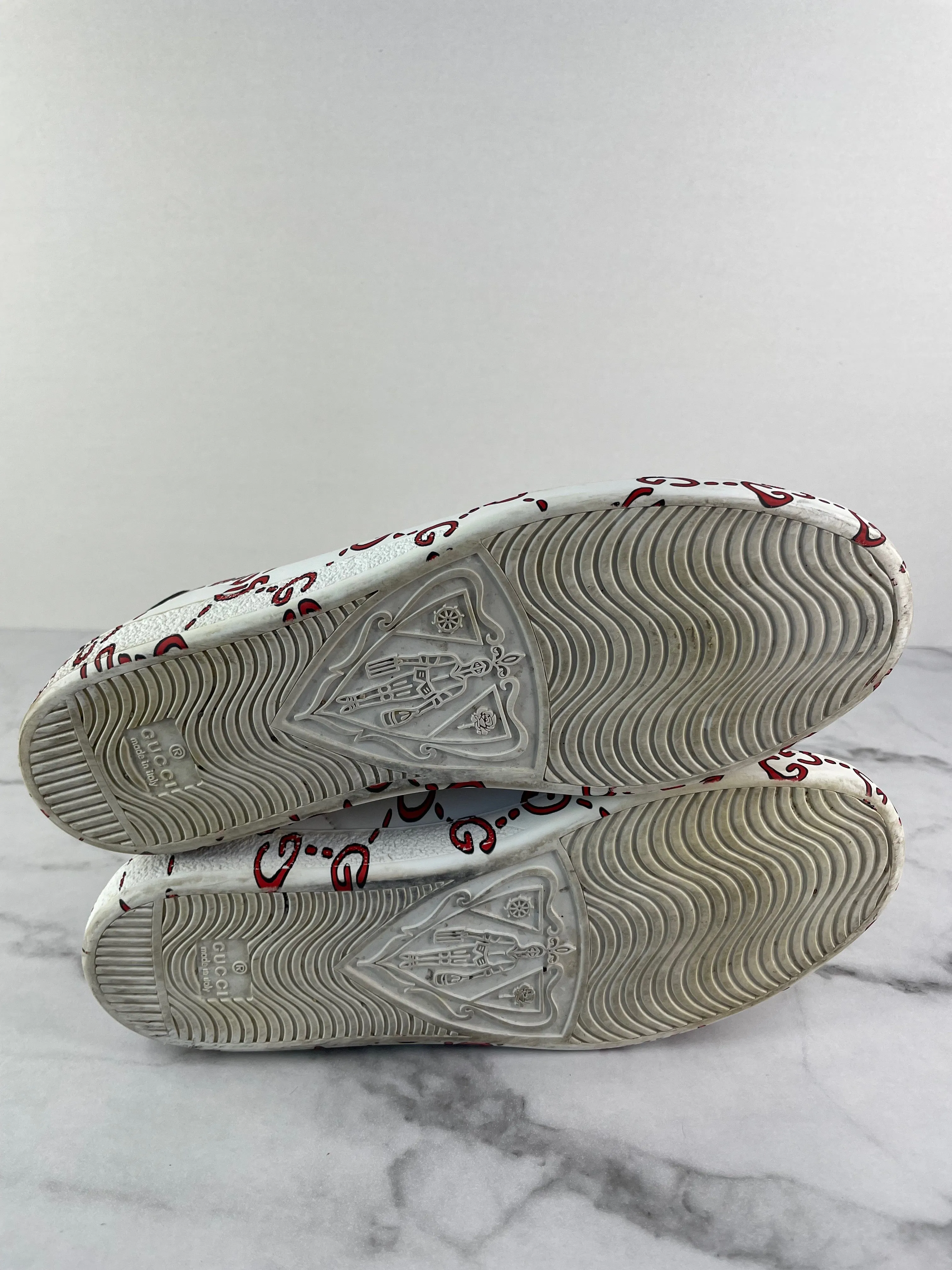 GUCCI Women’s White/Red Leather GG Ghost Ace Sneakers Size 40
