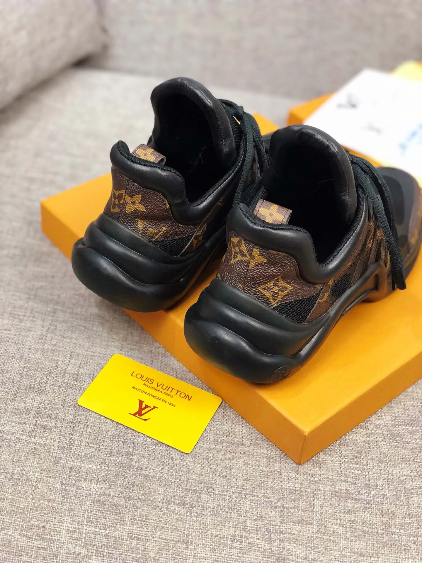 PT - LUV Archlight Black Brown Sneaker
