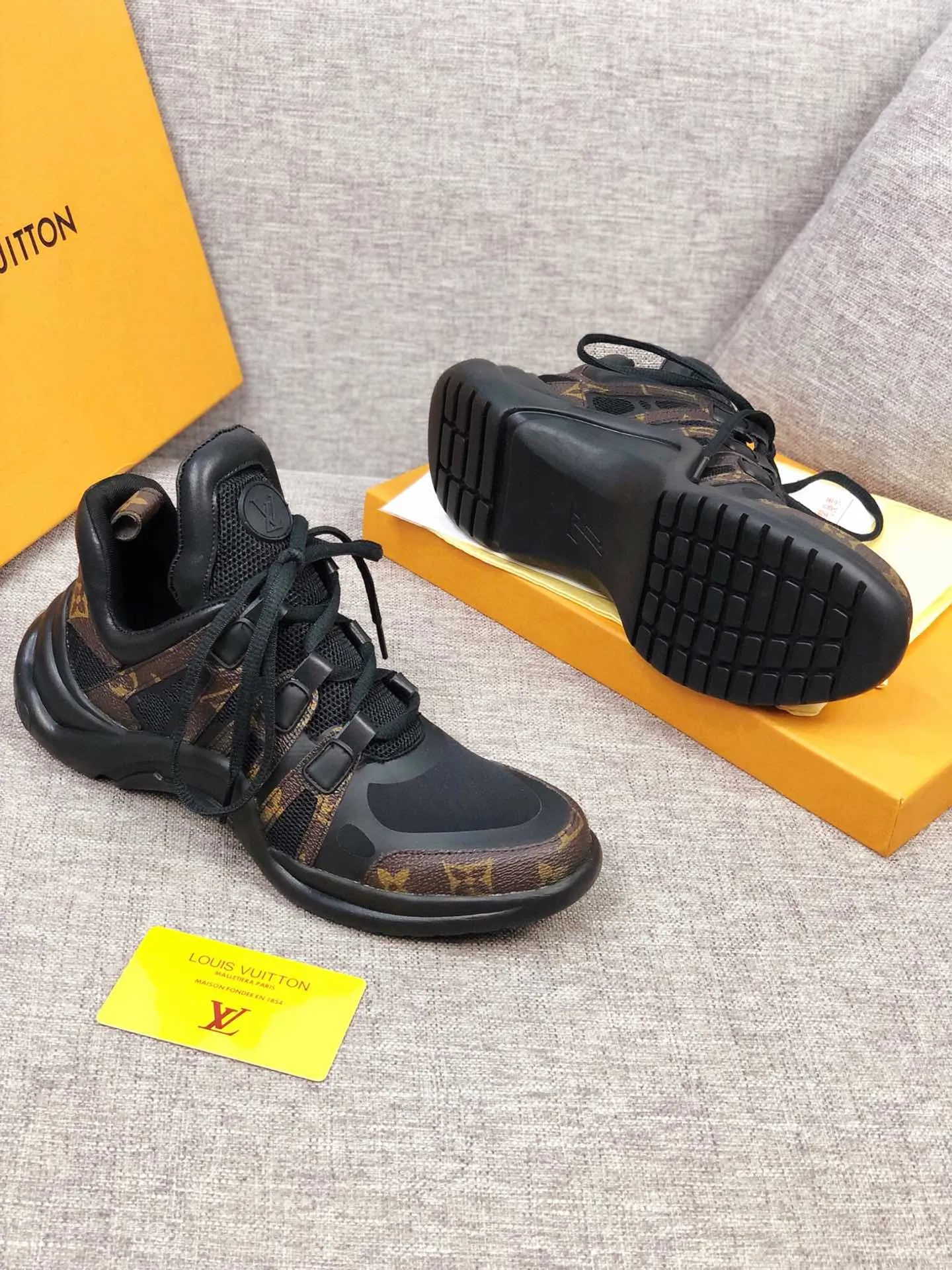 PT - LUV Archlight Black Brown Sneaker