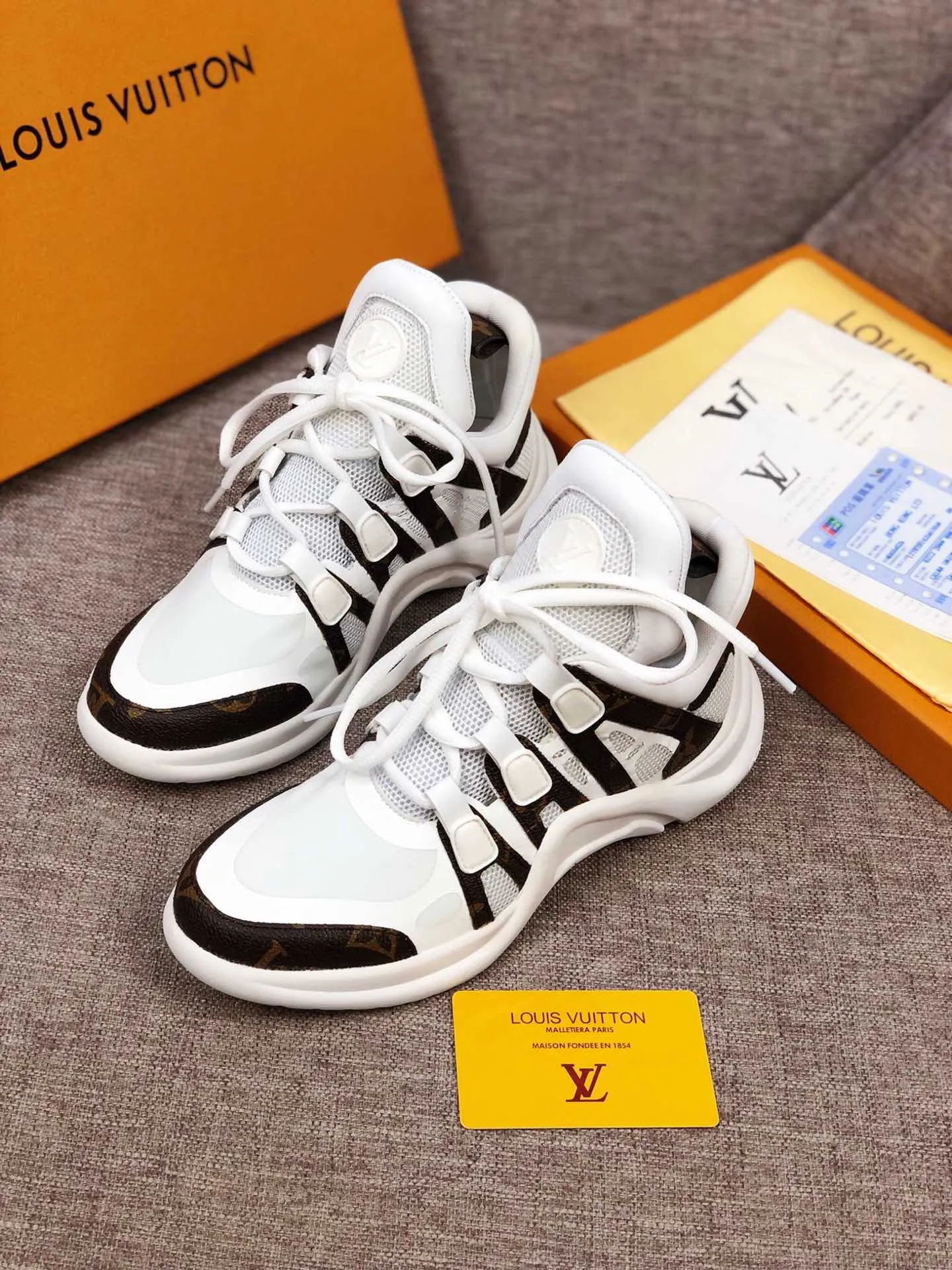 PT - LUV Archlight White Brown Sneaker