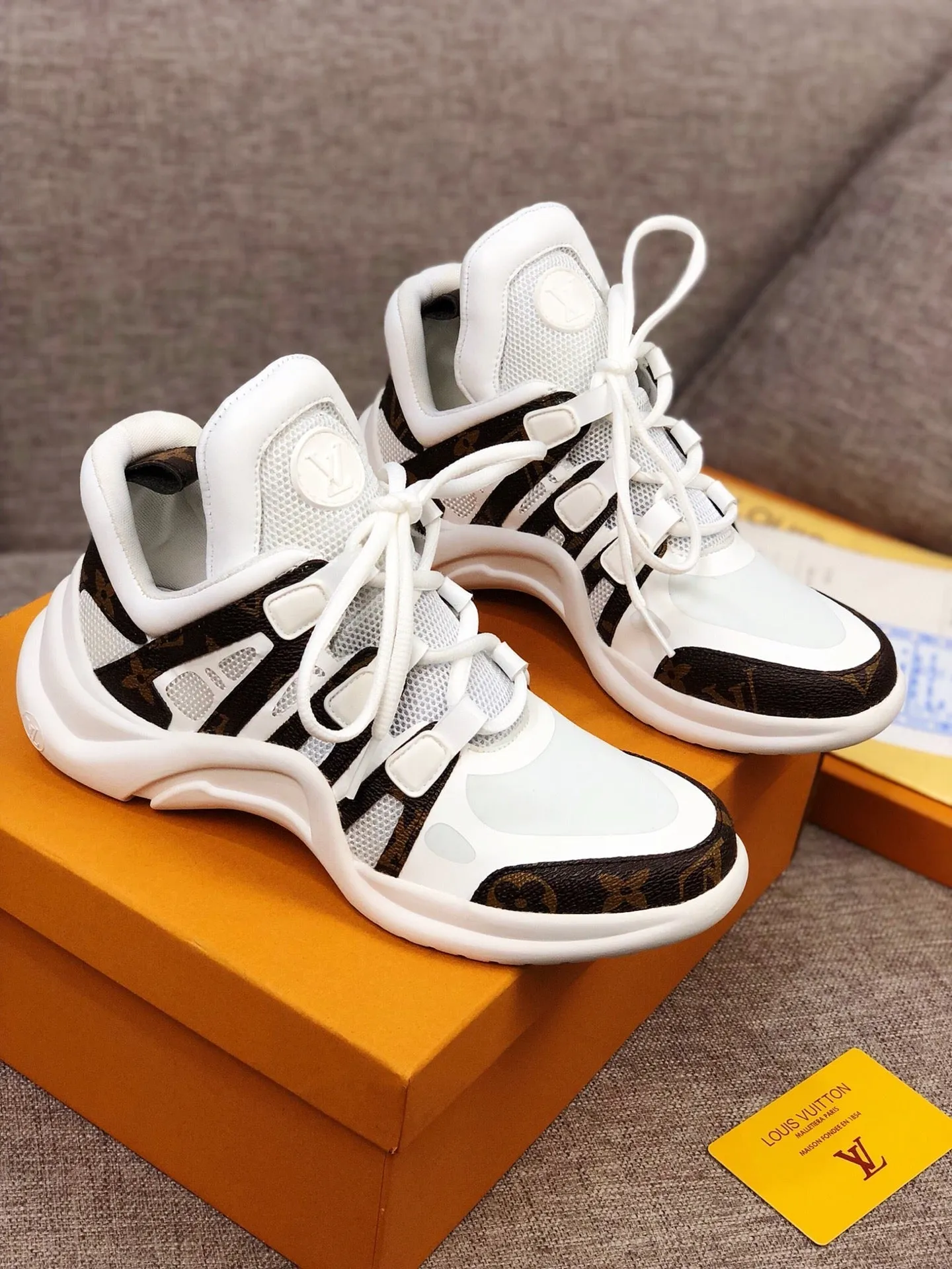 PT - LUV Archlight White Brown Sneaker