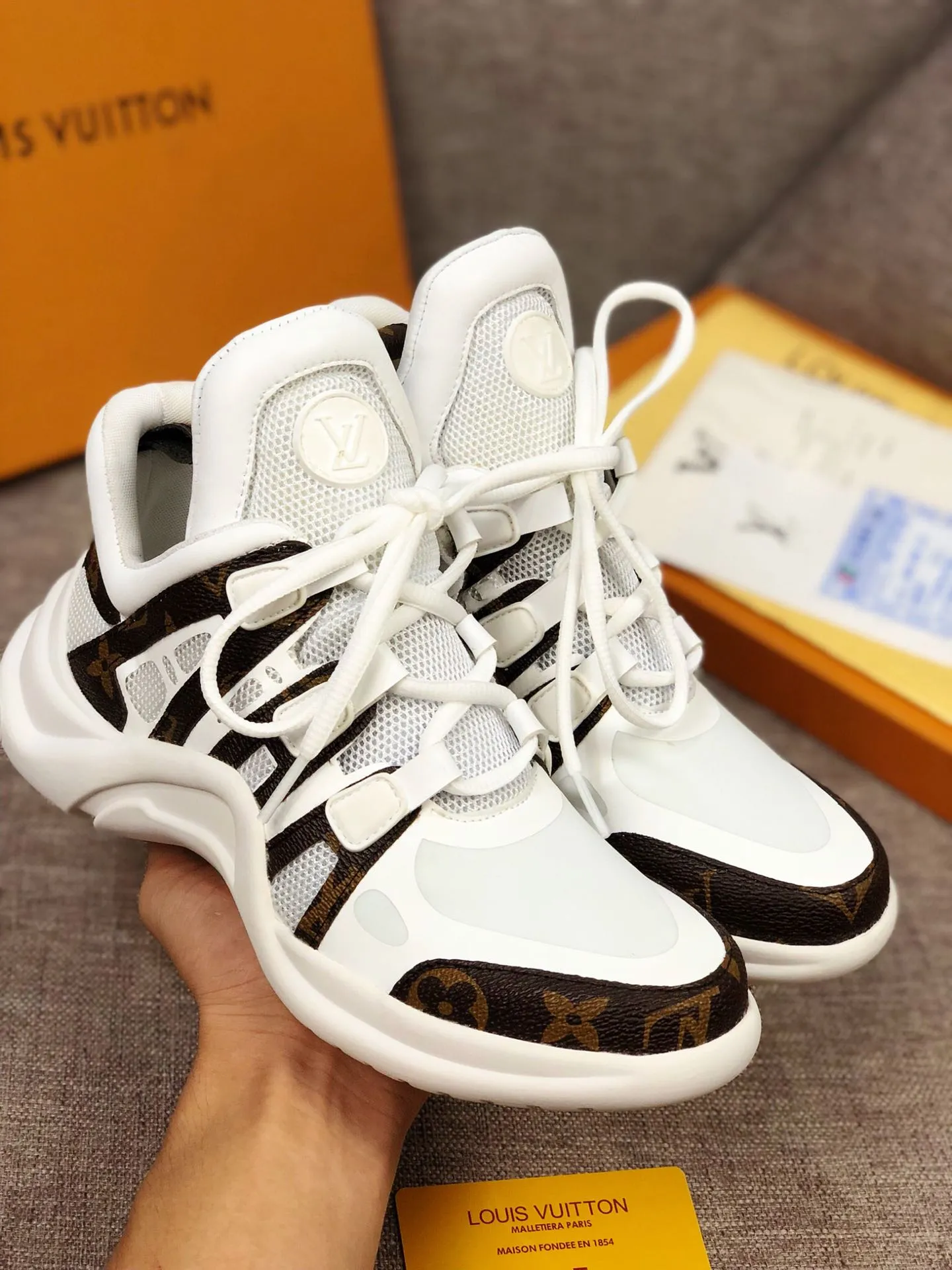 PT - LUV Archlight White Brown Sneaker